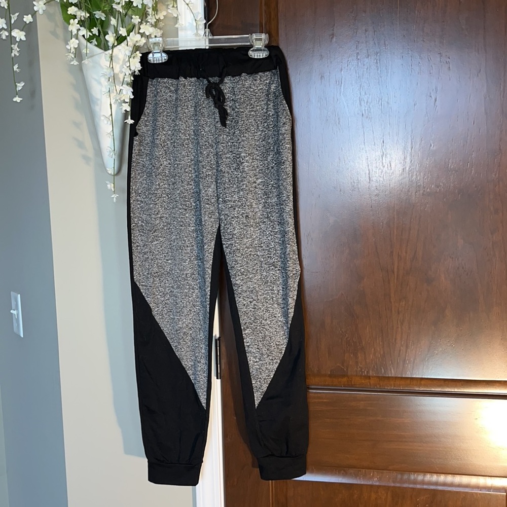 Lightweight Sweatpants Size M Worn Once